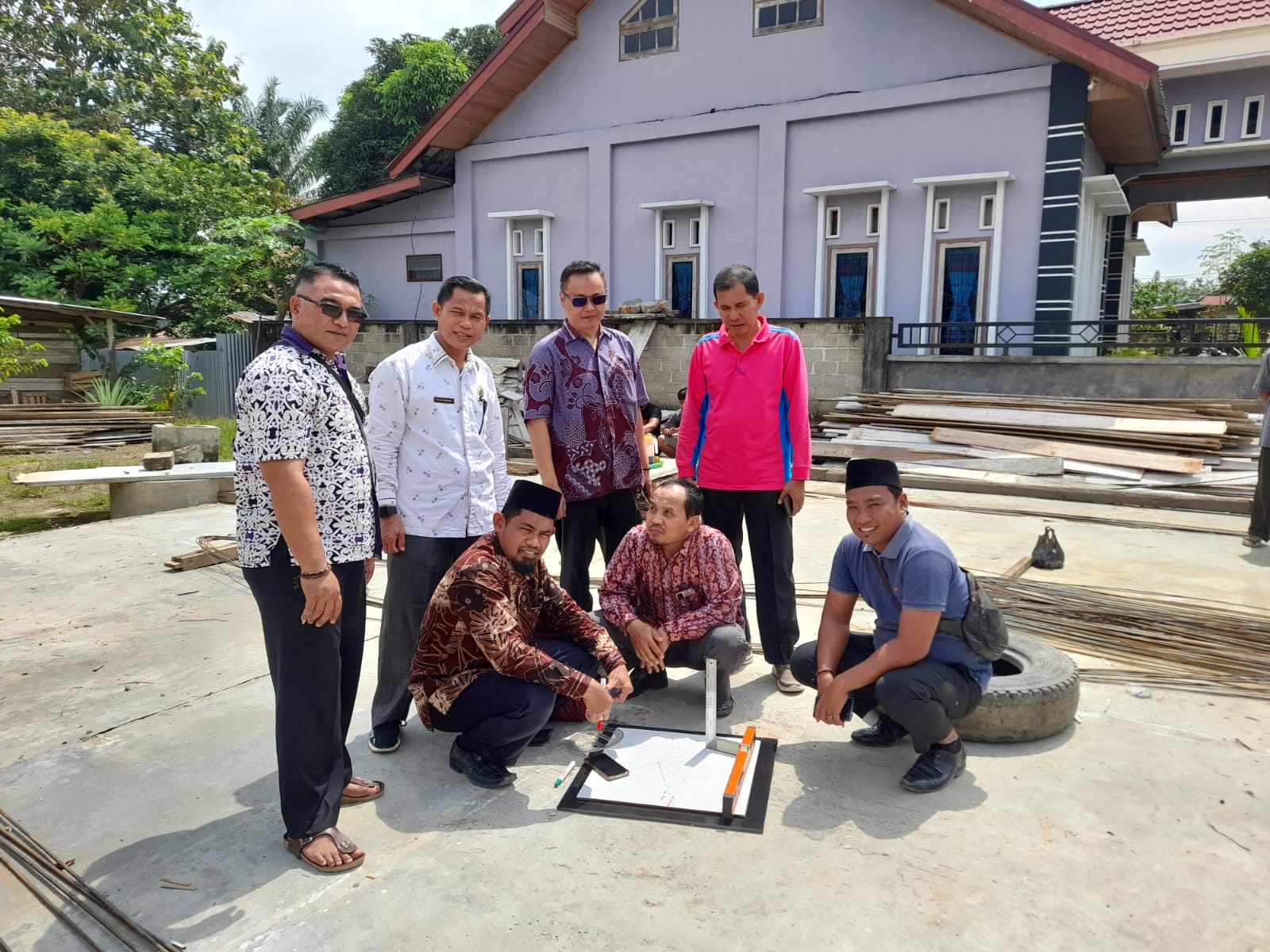 Kemenag Inhu, melakukan Verifikasi Kalibrasi Pengukuran Arah Kiblat di Musala Al-Hidayah