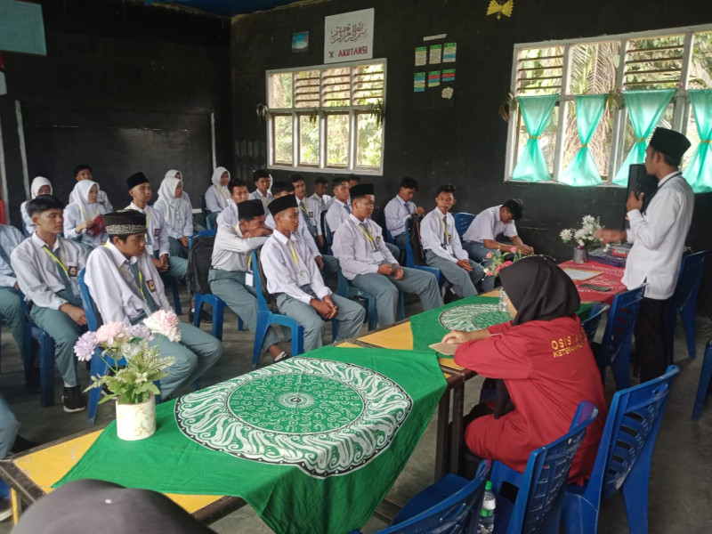 Selama Sepekan, Siswa Baru MAS Azdqia Lakukan MATSAMA
