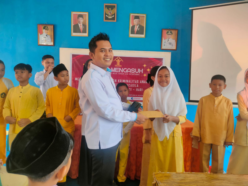 BPHN Mengasuh Melalui LBHI Batas Indragiri Sasar SDN 016 Skip Hulu Rengat