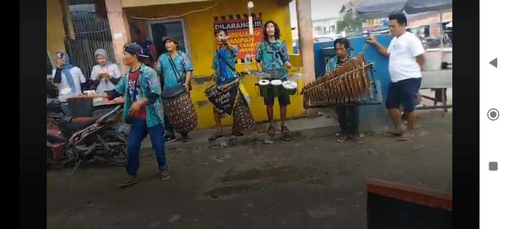 Wow! Seni Tradisional Angklung Grup CRN , Gebrak Pasar Belilas