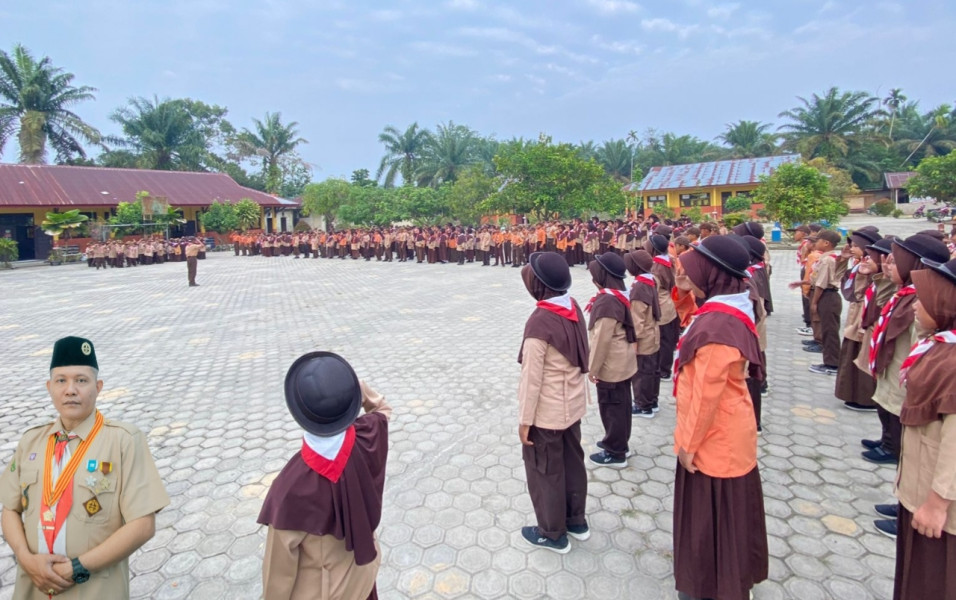 Gudep SDN 010 Seresam Gelar Upacara Hari Pramuka Ke - 62