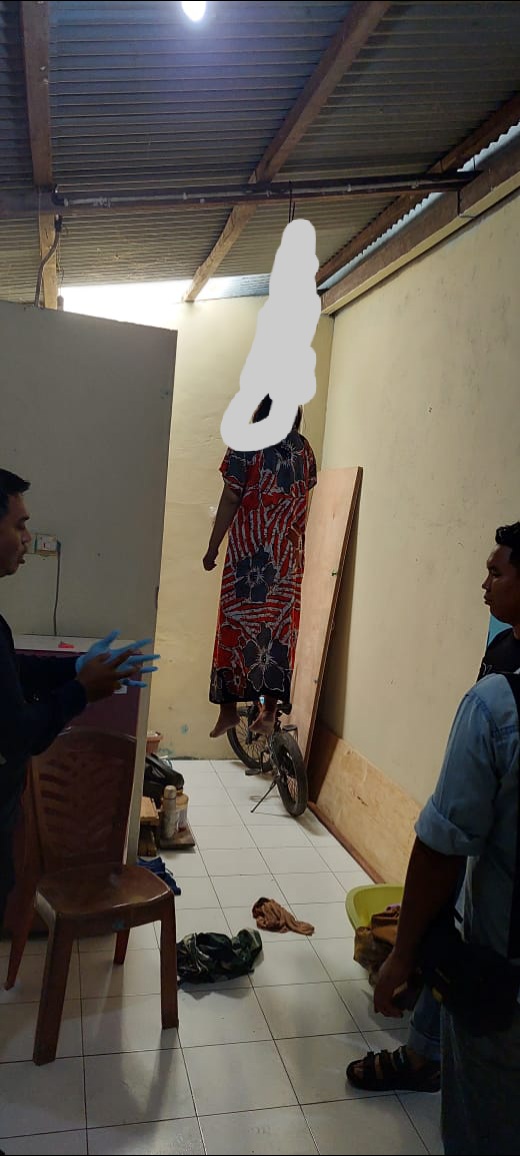 Mendengar Anak Nangis,Suami di Rengat Inhu Temukan Istri Sudah Gantung Diri