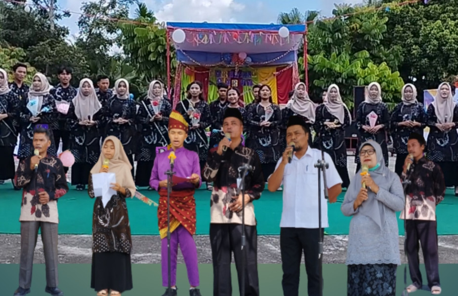 Luar biasa, Acara Perpisahan Kelas IX SMPN3 Rengat Barat Meriah dan Penuh Haru
