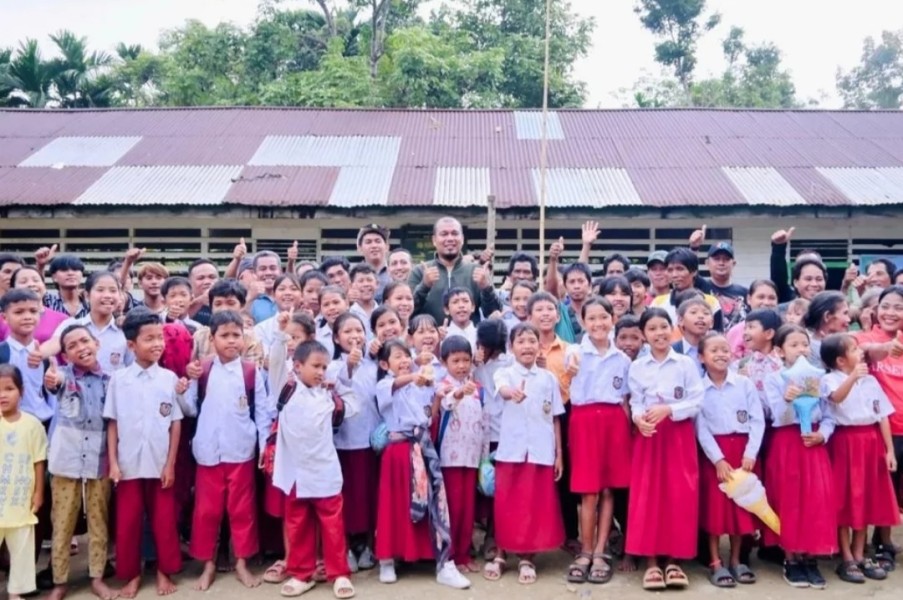Bupati Inhu Kunjungi Dusun Datai, Dengarkan Langsung Aspirasi Masyarakat Suku Talang Mamak di Kawasan TNBT