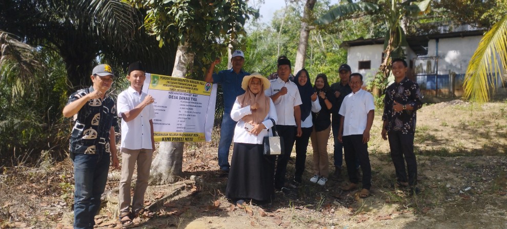 22 KPM Desa Danau Tiga Terima BLT DD untuk Tiga Bulan Sekaligus