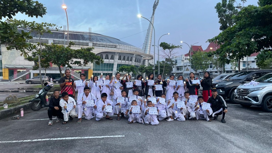Atlet Karate Inkai Batang Gansal Raih Banyak Medali di Kejuaraan Karate Kids 2 Riau Open 2025