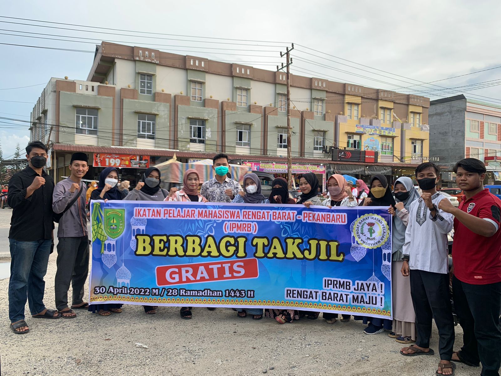 IPMRB Berbagi Takjil dan Buka Bersama
