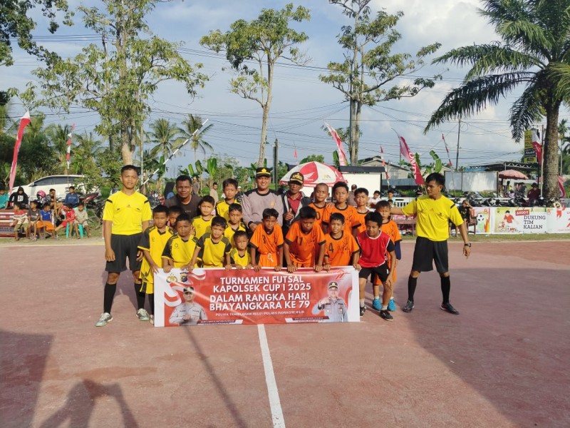 Turnamen Futsal Kapolsek Cup I Tahun 2025 Dibuka dalam Rangka HUT Bhayangkara ke-79