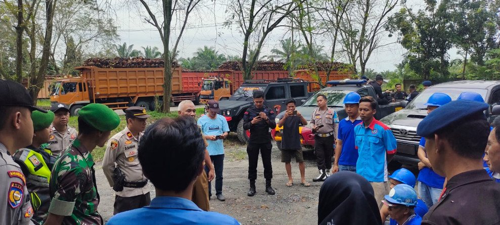 Pastikan Hari Buruh Berjalan Aman, Polsek Batang Gansal Pantau Kegiatan Buruh Dibeberapa Perusahaan