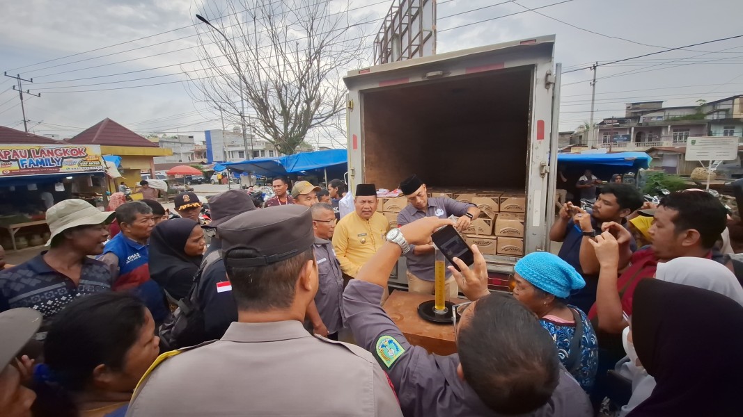 Disperindag Inhu Gelar Operasi Pasar Minyakita di Pasar Soegih Belilas