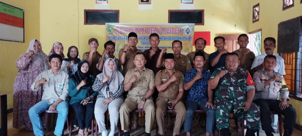 Camat Rengat Barat Hadiri Acara Penetapan RKPDes 2024 Desa Danau Tiga