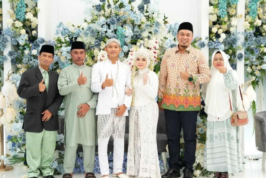 Bupati Ade Jadi Saksi Nikah, Pernikahan Renita Mayang Suri dan Andre Sayuti Nainggolan