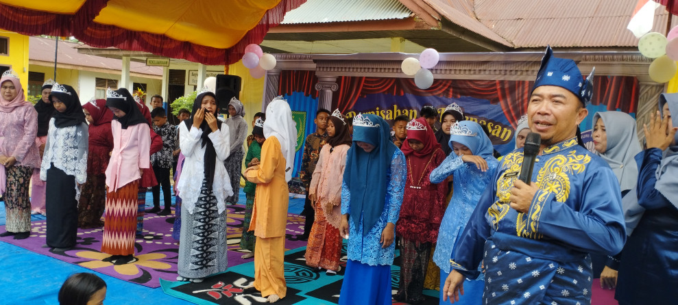 Rasa Haru, Mewarnai Pelepasan Siswa-Siswi Kelas Vl SDN 001 Pangkalan Kasai