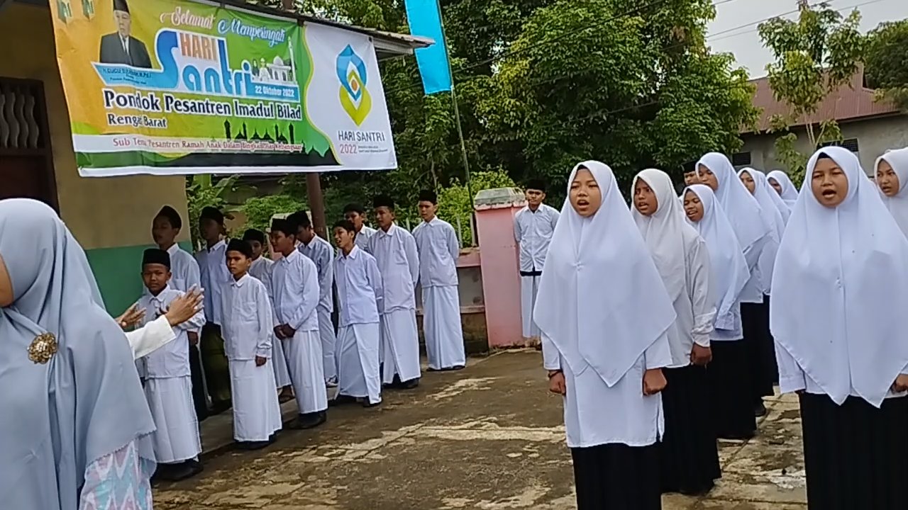 Peringati HSN, Ponpes Imadul Bilad Pematang Reba Gelar Upacara Bendera
