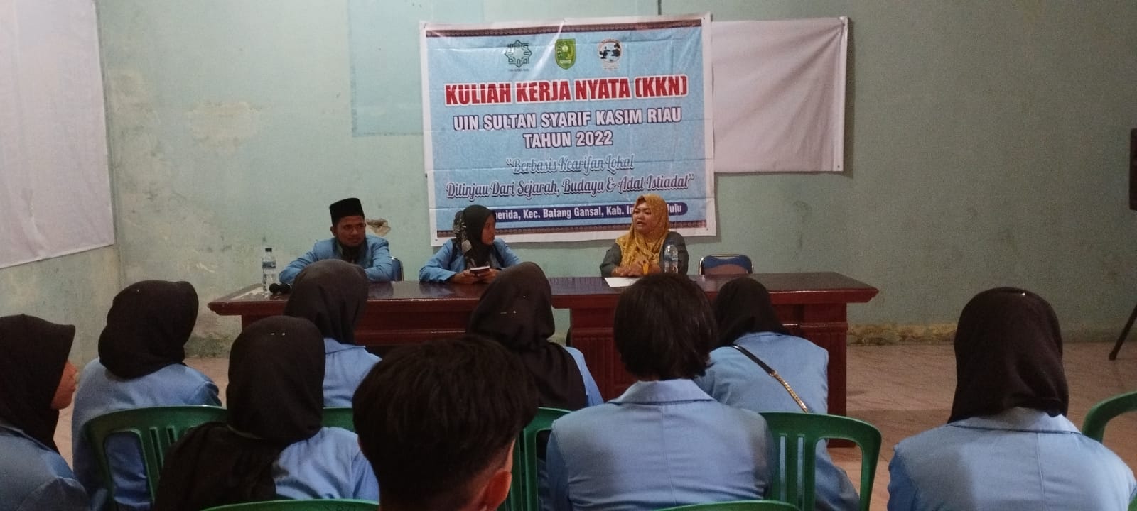 Kades Seberida Sambut Mahasiswa KKN UIN Suska Riau Dengan Senang
