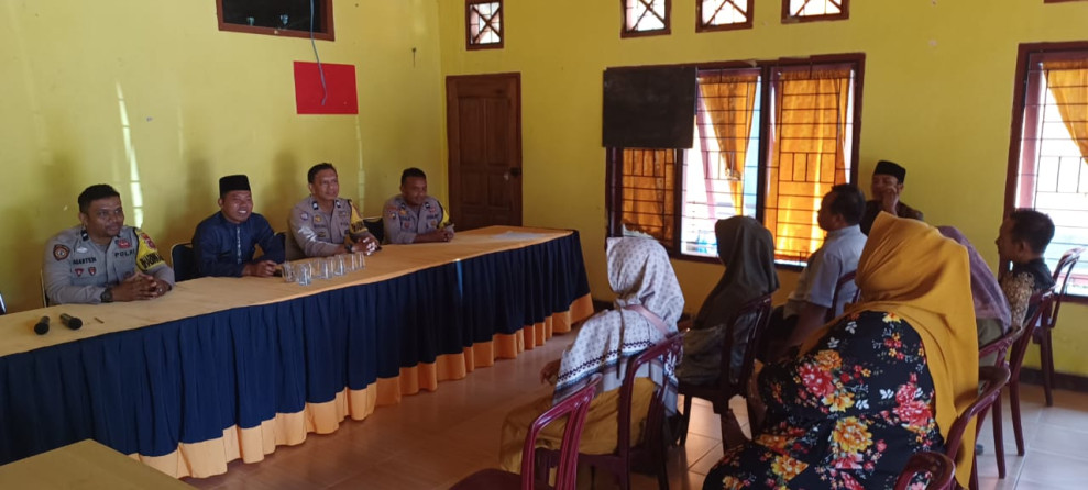 Jumat Curhat Polsek Rengat Barat Bersama PKK Desa Danau Tiga