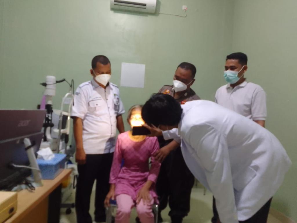Digagas Kapolres Inhu, Akhirnya Godis, Warga Talang Mamak Operasi Katarak