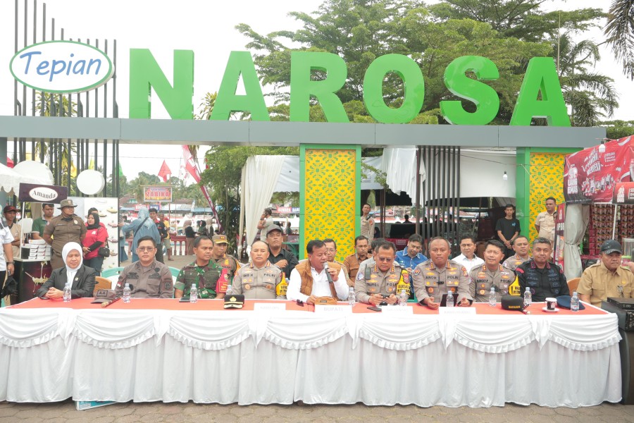 Polda Riau Gelar Konferensi Pers Pengamanan Pacu Jalur 2025 di Kuansing