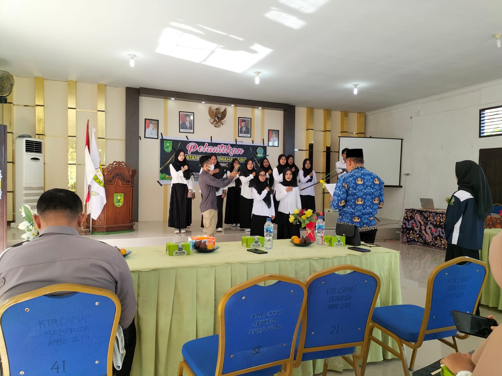 Camat Seberida, Lantik Kepengurusan IPMKS Periode 2023