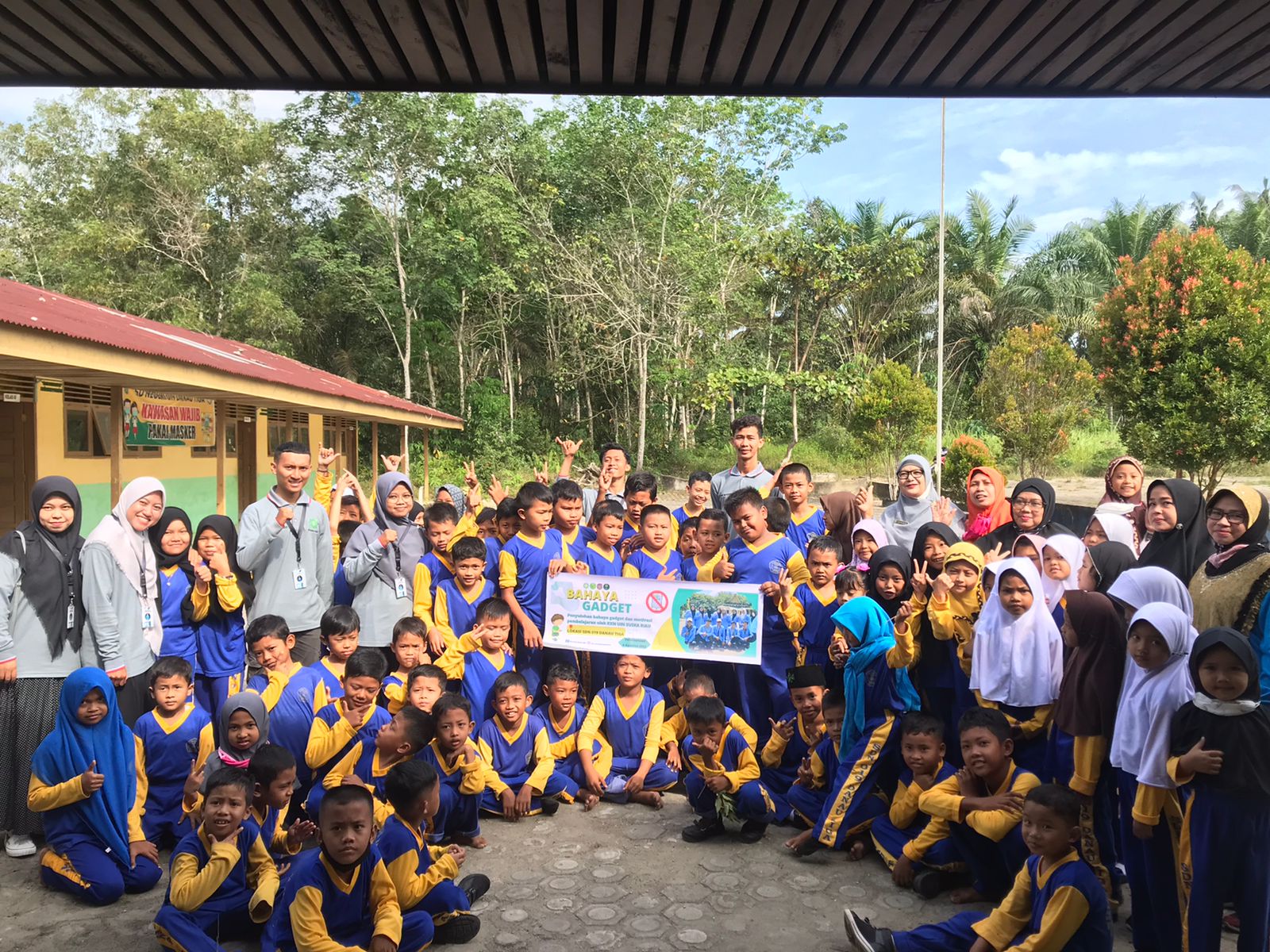 Penyuluhan Bahaya Bahaya dan Motivasi Pembelajaran Oleh Mahasiswa KKN Desa Danau Tiga