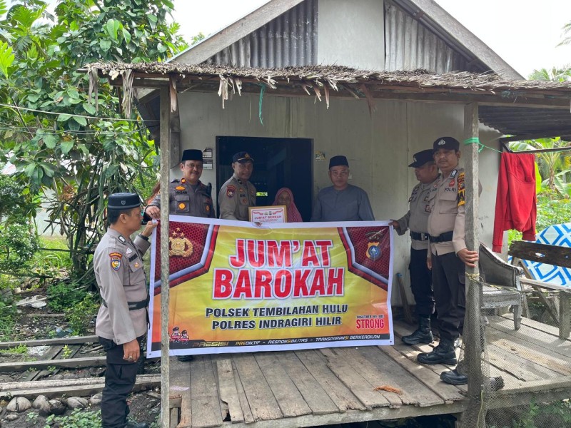 Polsek Tembilahan Hulu Gelar Tali Asih Jumat Berkah