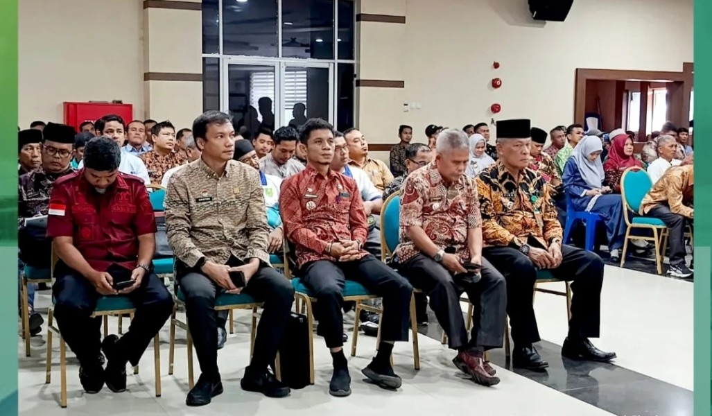 Pemkab Inhu Gelar Pembinaan POSBANKUM Desa dan Kelurahan, Sekaligus Serahkan Sertifikat Indikasi Geografis Nanas Madu Sukajadi