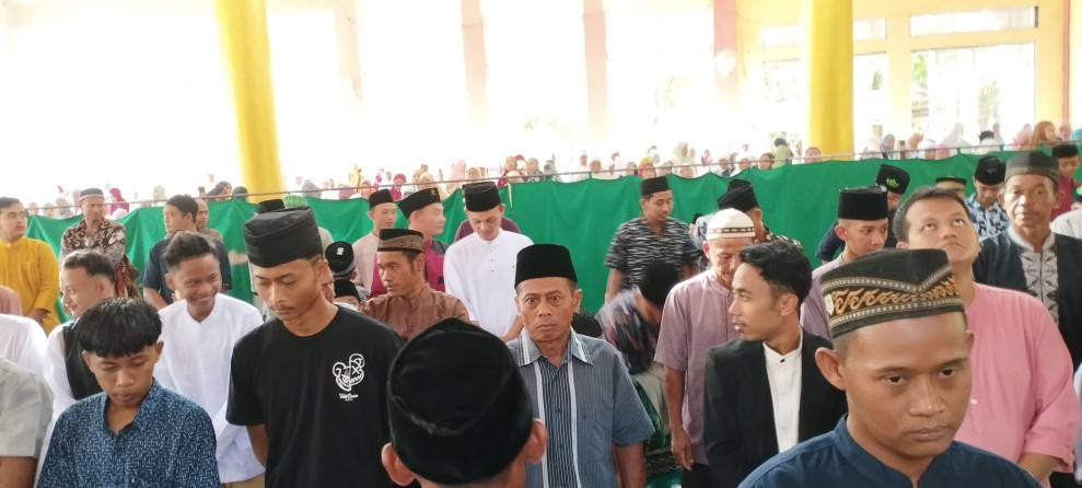 Ratusan Jamaah Padati Masjid At-Taqwa Desa Danau Tiga Laksanakan Shalat Ied