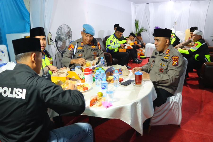 Ramadhan ke-17, Ini Kegiatan Kapolres Inhu Sejak Dini Hari Hingga Pagi