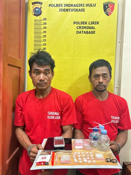 Diintai Dalam Kebun Sawit, Polsek Lirik Berhasil Ringkus Dua Tersangka Kasus Narkoba