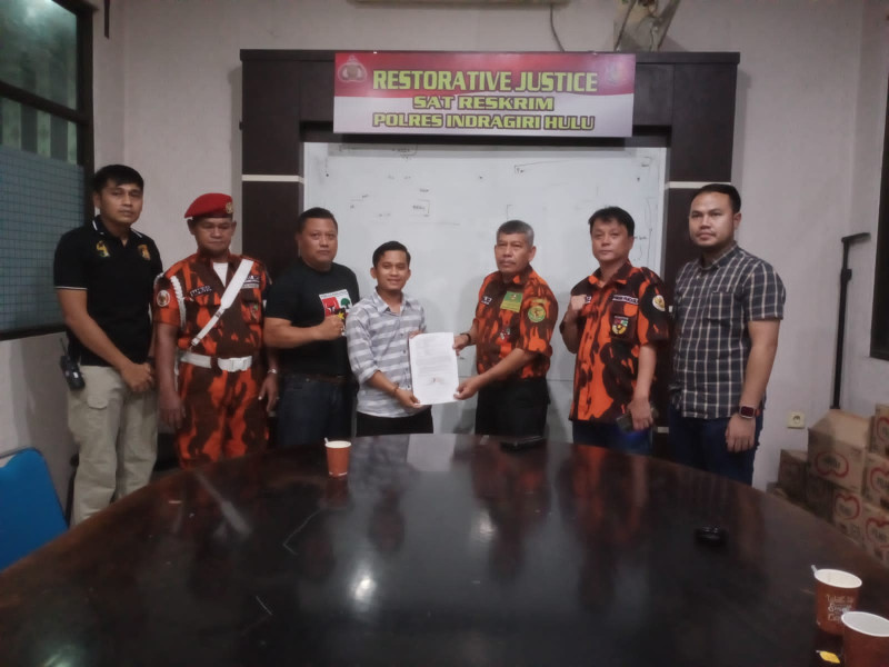 Polres Inhu Mediasi Kesalah-pahaman Penurunan Baliho Ormas