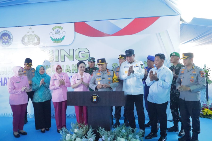 Polda Riau Resmikan Dapur SPPG ke-11 di Inhu, Dorong Pemenuhan Gizi Anak Menuju Generasi Emas