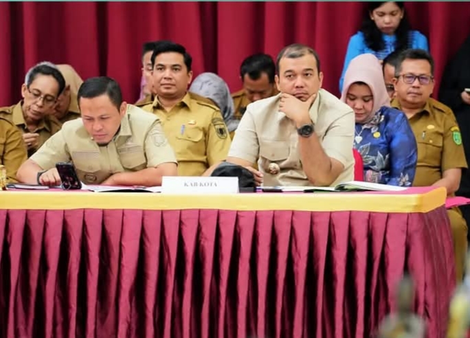 Bahas Pengendalian Inflasi Ramadan dan Idul Fitri, Bupati Ade Hadiri Rakor TPID