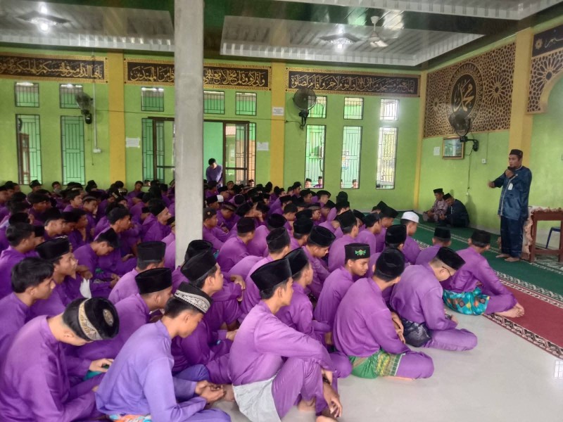 KUA Seberida Gelar Bimbingan dan Penyuluhan Remaja Usia Sekolah di SMAN 1 Seberida