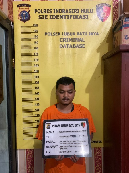 Tepat di Hari Bhayangkara, Polsek LBJ Borgol Dua Tersangka Kasus Narkoba, Salah Satunya Anak Putus Sekolah