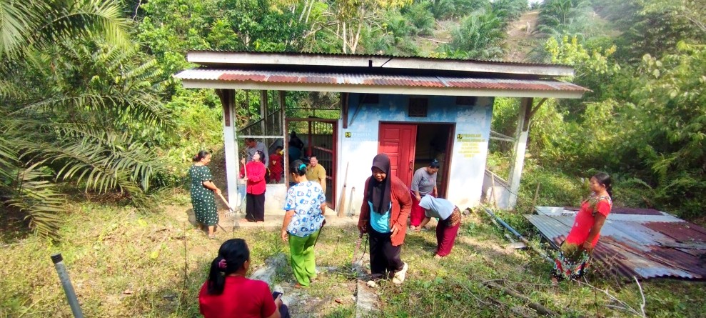 Warga RT 09 dan RT 10 Kompak Gotong Royong Hadapi Krisis Air Bersih Akibat Kemarau
