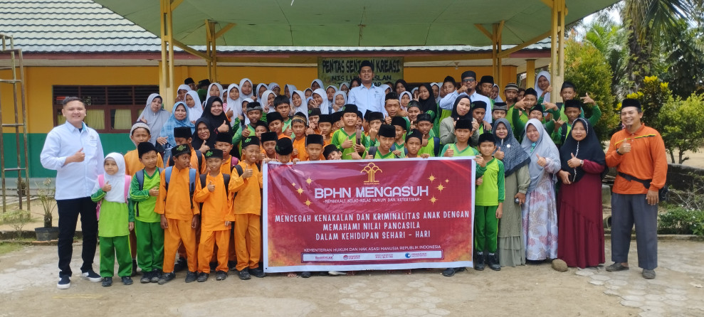 MIS Luhur Islam Tanah Datar, Sasaran LBHI Batas Indragiri Penyuluhan Program BPHN Mengasuh