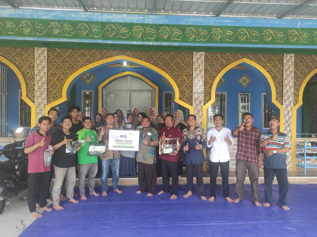 Sambut Ramadan, Dompet Dhuafa Riau Lakukan Program Clean Up Masjid dan Berbagi Perlengkapan Ibadah di Se-Kota Pekanbaru