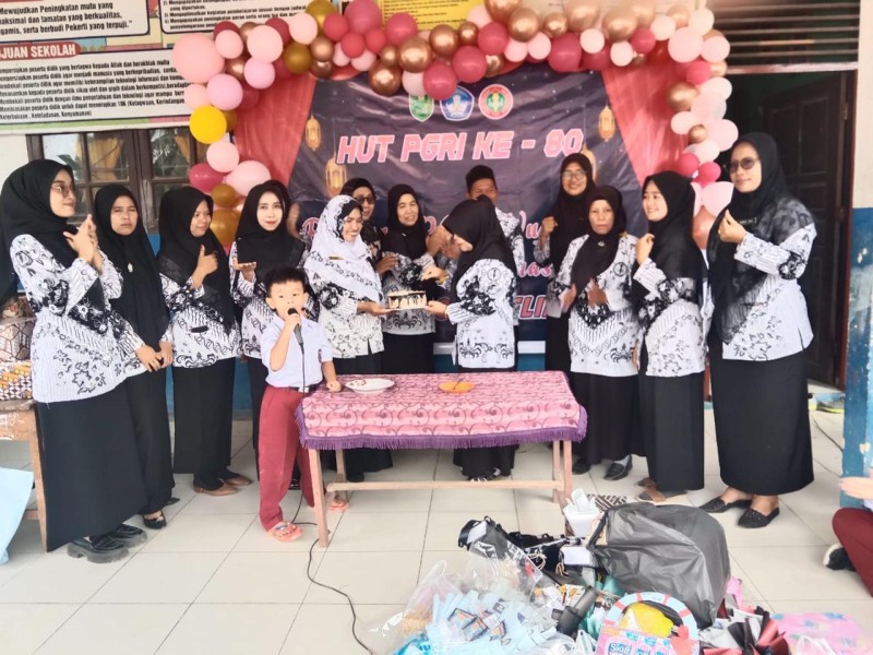Peringati HGN dan HUT PGRI di SDN 003 Belimbing, Ini Pesan Kepsek