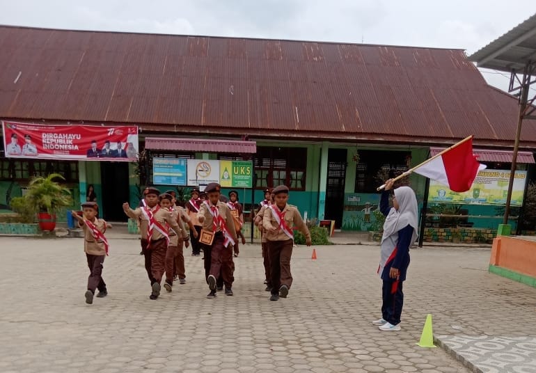 SDN 020 Simpang 4 Belilas Gelar Lomba Gerak Jalan Untuk Siswa Kelas 4, 5 dan 6