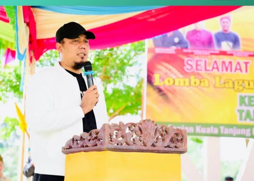 Bupati Inhu Buka Festival Pacu Sampan Godang Tameng Adat LAMR INHU