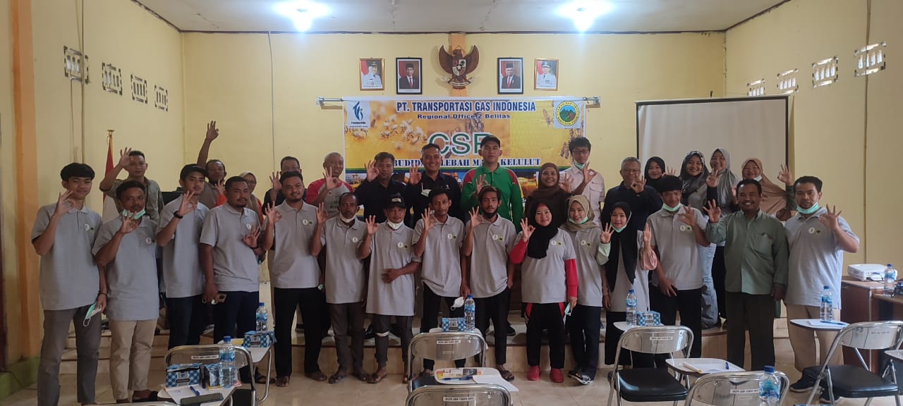 PT.TGI RO 2 Belilas, Taja Pelatihan Budidaya Lebah Madu Kelulut di Desa Sei Akar