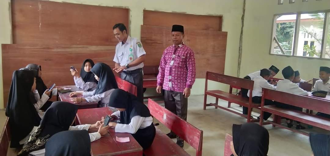 MIS Nurul Hidayah Gelar Kegiatan AKMI Secara Online
