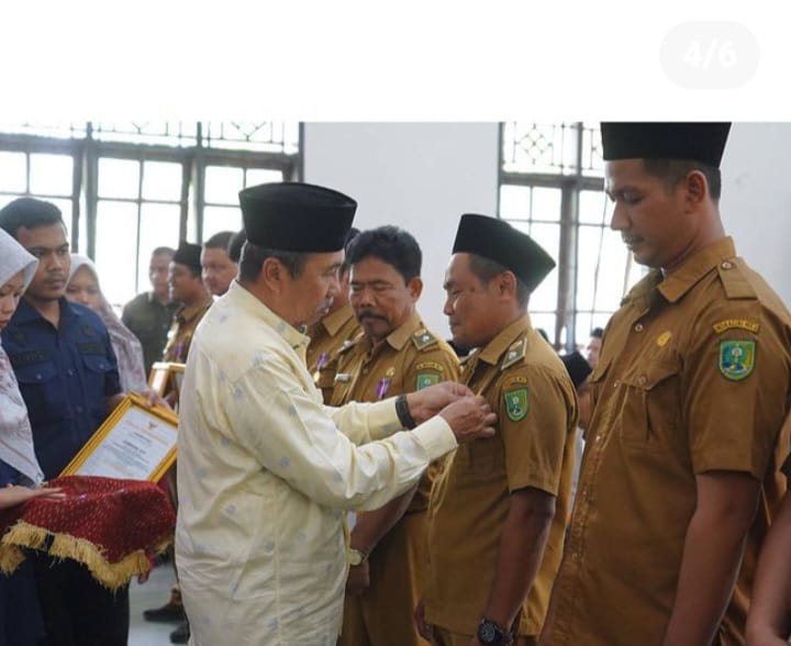 Desa Tanah Datar Terima Penghargaan Desa Mandiri