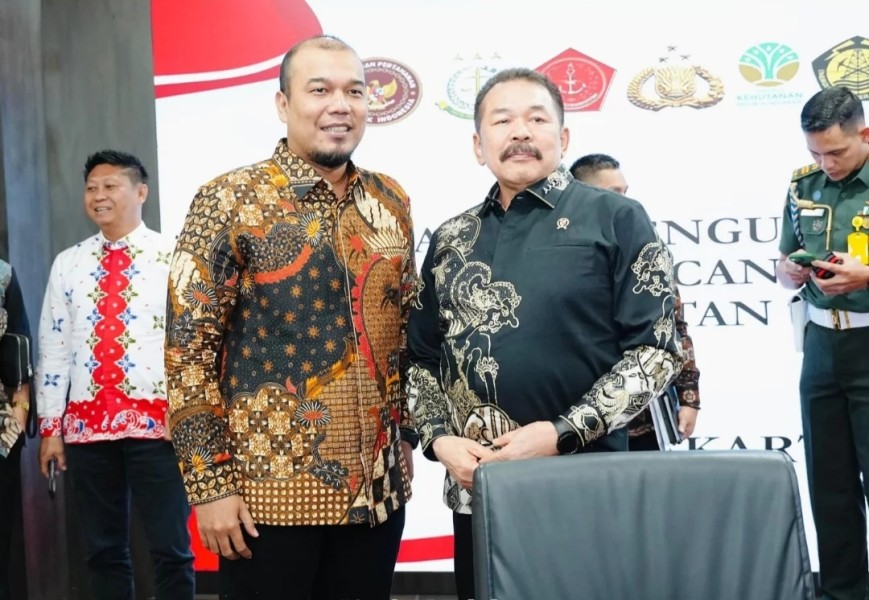 Pemulihan Kawasan Tesso Nilo, Bupati Inhu Bersama Gubernur dan Forkopimda Inhu Hadiri Rapat di Kejaksaan Agung