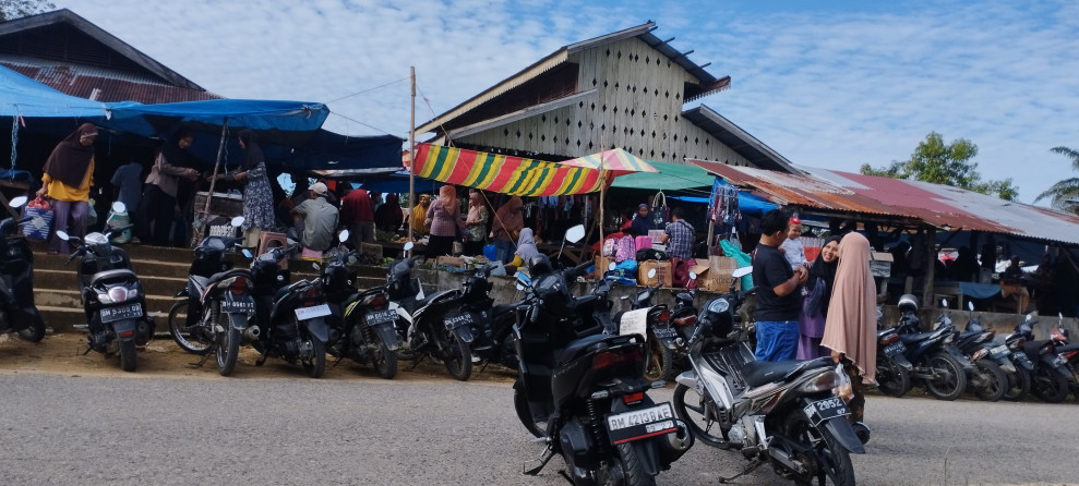 Dampak Ekonomi Sulit, Pasarpun Terlihat Sepi