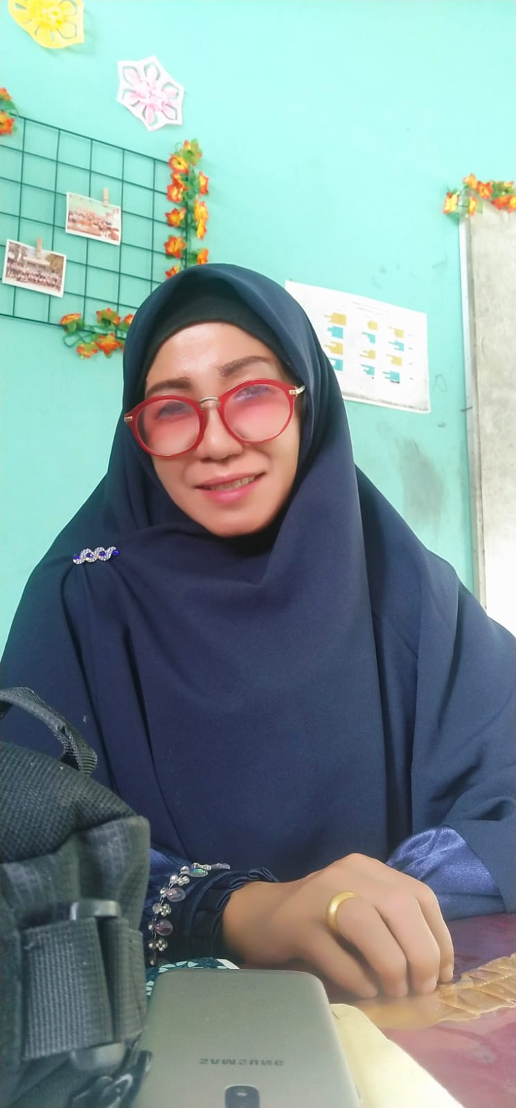 Menyentuh Hati, Seorang Guru SMPN 3 Rengat Barat, Ciptakan Lagu Klasik Daerah Lampung