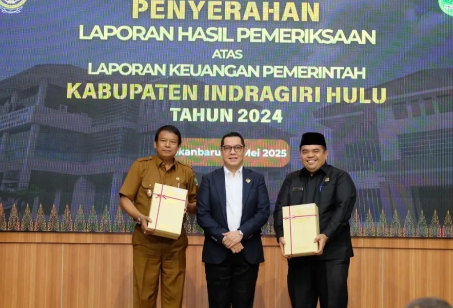 Wabup Hendrizal Hadiri Acara Penyerahan LHP Atas Laporan Keuangan Pemerintah Daerah Tahun 2024