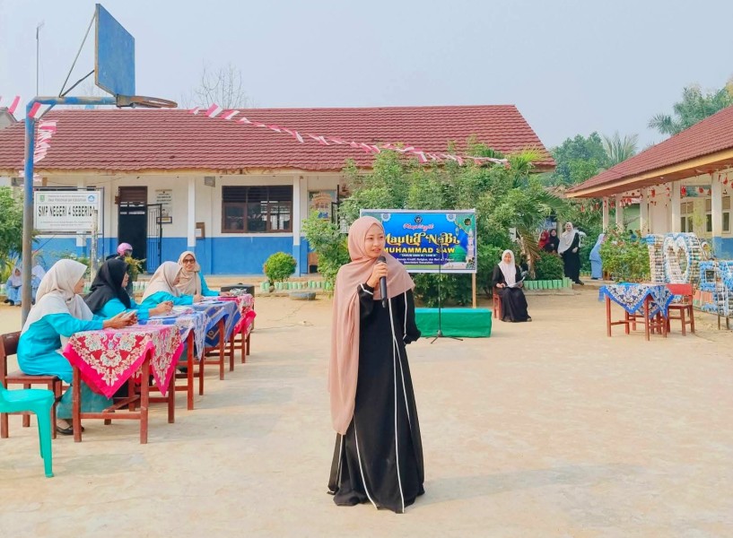 Semarak Maulid Nabi, Siswa SMPN 4 Seberida Adu Kepiawaian Ceramah