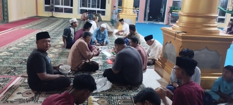 Jamaah Masjid At-Taqwa Gelar Kegiatan Halal Bihalal