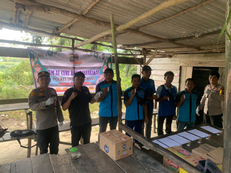 Polsek Batang Gansal Lakukan Tes Urin Terhadap 25 Karyawan SPSI PT. SKIP
